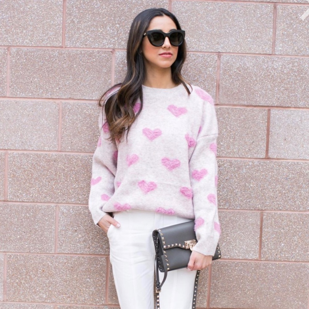 Chicwish Heart Sweater XS